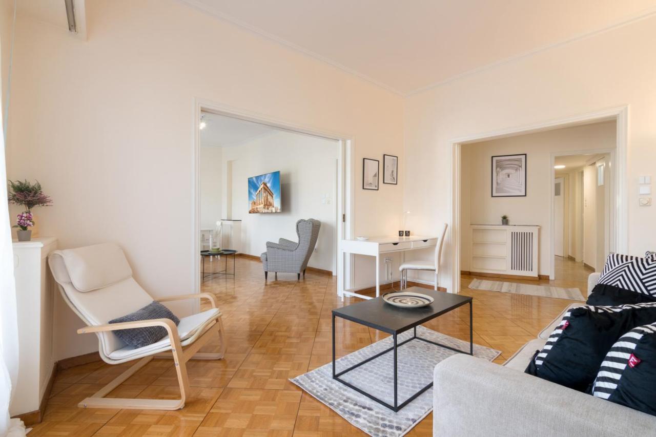 Phaedrus Living: City Center Flat Michalakopoulou Атина Екстериор снимка